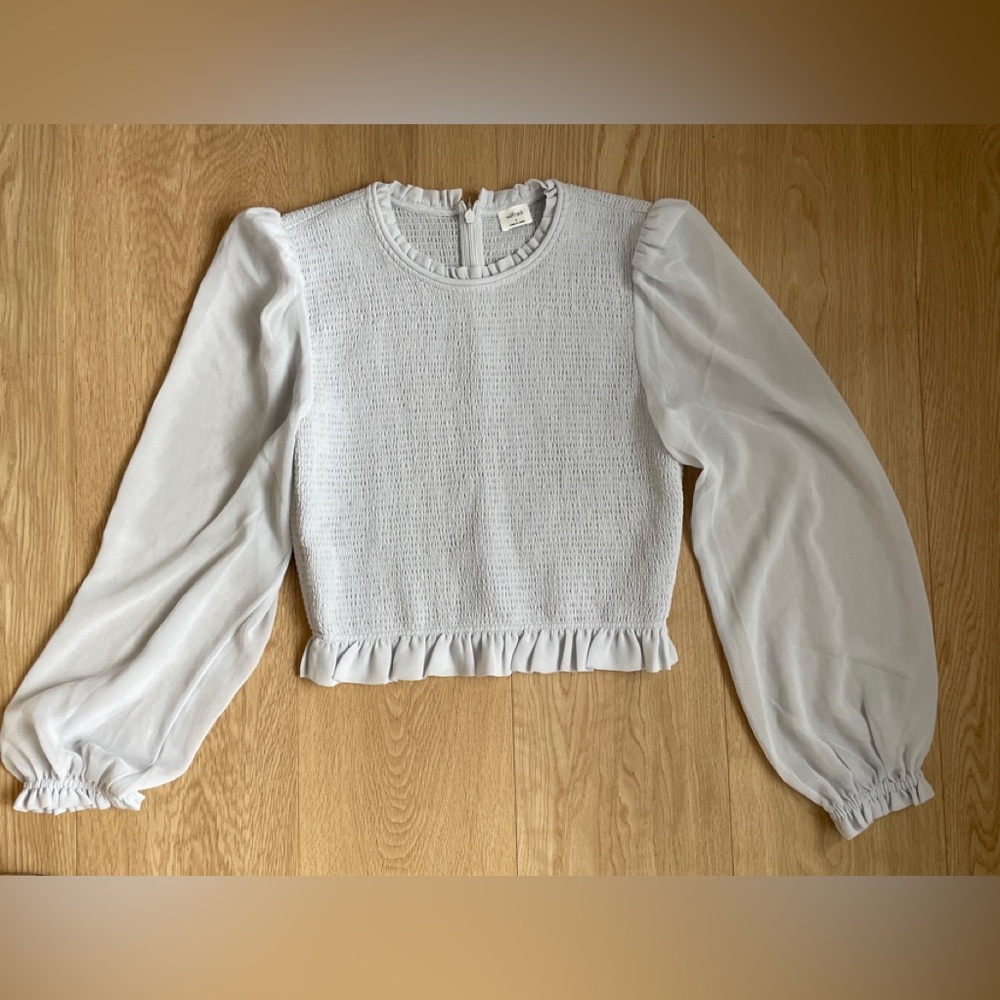 Aritzia light grey Tempest blouse